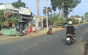 Tình huống giao thông chỉ 13 giây khiến cõi mạng bàn tán ầm ĩ