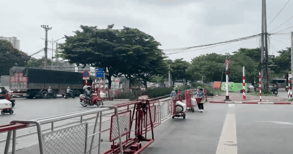 Hà Nội tăng cường xử lý vi phạm đường sắt, chỉ ra thói quen chủ quan nhiều người vẫn mắc phải