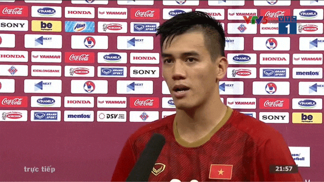 Việt Nam 1-0 UAE: Tiến Linh nói gì sau khi lập siêu phẩm vào lưới UAE?
