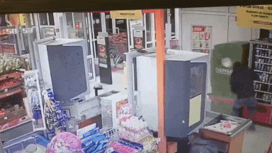 Nhóm trộm dùng dây bứng cây ATM chỉ trong 20 giây
