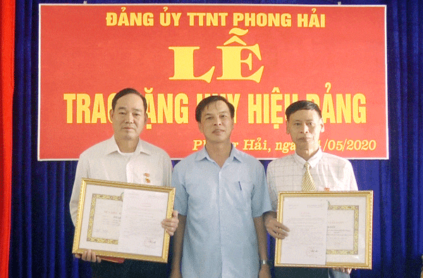 Đổi mới phương thức lãnh đạo, xây dựng hệ thống chính trị vững mạnh