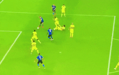 HLV Conte ngán ngẩm với pha bỏ lỡ của Lukaku