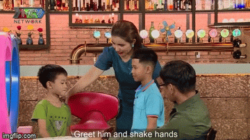Bất ngờ với ông bố dắt con trai lên show hẹn hò tìm mẹ
