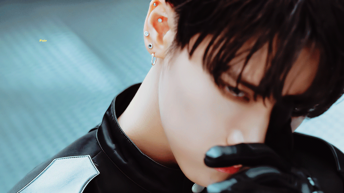 Thần tượng 'có tiếng mà không có miếng nhất K-pop','trụ cột' mà bị đối xử bất công
