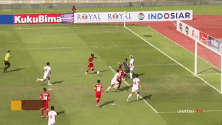 Quốc Việt lập cú đúp, U19 Việt Nam 'hủy diệt' Philippines