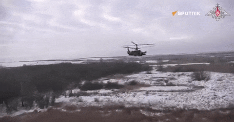 Khoảnh khắc trực thăng 'Cá sấu' Ka-52 Nga không kích mục tiêu Ukraine