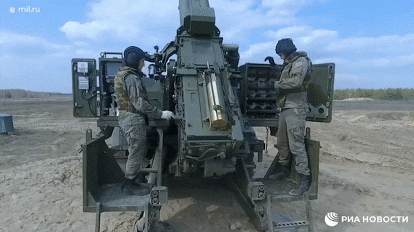 Pháo tự hành 2S43 Malva Nga lần đầu phá hủy mục tiêu Ukraine