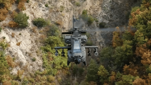 Ba Lan đặt mua 96 trực thăng AH-64E để thay thế Mi-24