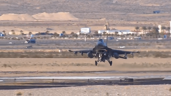 F-16 Ukraine lần đầu bắn hạ chiến đấu cơ Nga trong xung đột Đông Âu?