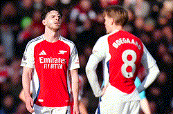Arsenal: Bất lực trong cuộc đua vô địch