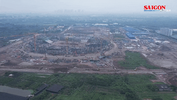 S&acirc;n vận động 60.000 chỗ ngồi đang dần th&agrave;nh h&igrave;nh