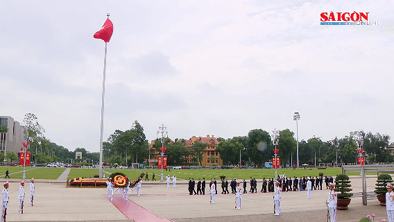 Lãnh đạo Đảng, Nhà nước vào Lăng viếng Chủ tịch Hồ Chí Minh