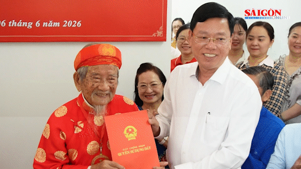 TPHCM trao tặng nhà cho nhà nghiên cứu 106 tuổi Nguyễn Đình Tư