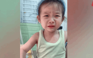 Khai thật với mẹ chưa thuộc bài, bé gái nói lý do chỉ 4 từ mà gây sốt cõi mạng