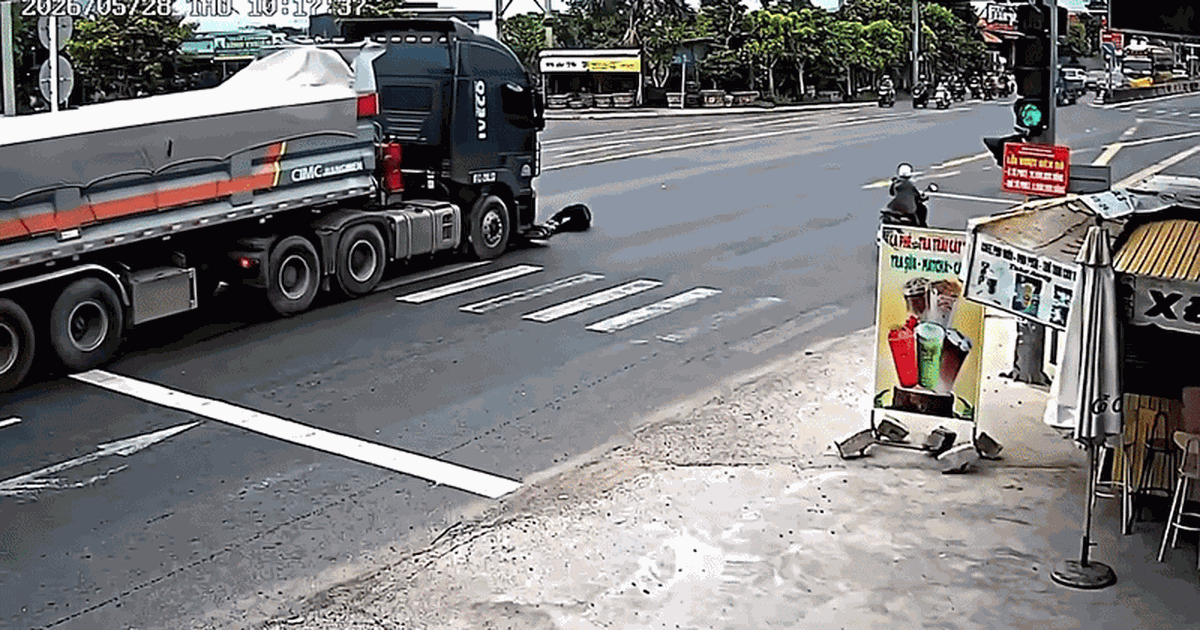 Người đàn ông rẽ trái bị xe container 'nuốt trọn': Diễn biến sau đó hé lộ tình huống khó tin