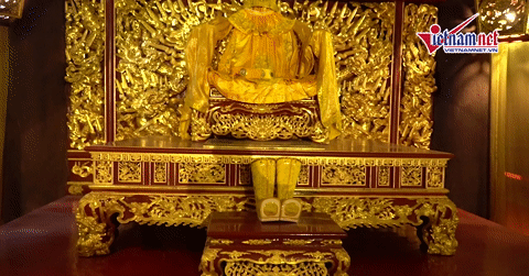 Ch&iacute;nh điện d&aacute;t v&agrave;ng ở Thanh H&oacute;a h&uacute;t h&agrave;ng ngh&igrave;n du kh&aacute;ch mỗi ng&agrave;y