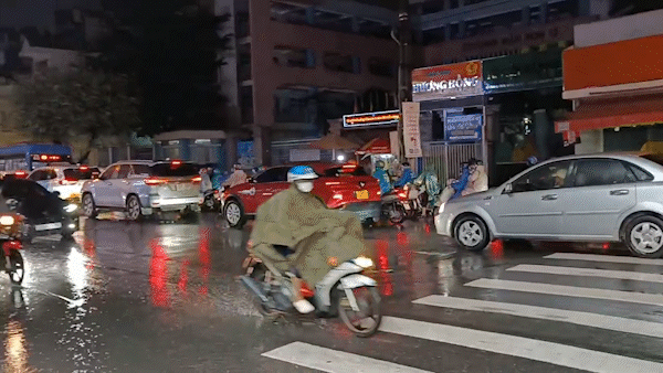 Nam bộ tiếp tục c&oacute; mưa d&ocirc;ng