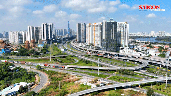 TPHCM cần đẩy nhanh tiến độ c&aacute;c dự &aacute;n trọng điểm