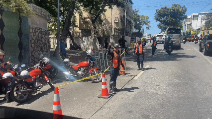 Đo&agrave;n cứu nạn, cứu hộ Bộ C&ocirc;ng an bắt đầu khảo s&aacute;t khu vực động đất ở Venezuela