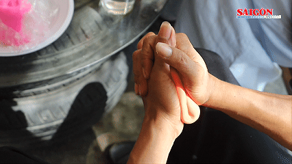 Người thổi hồn cho t&ograve; he ở Huế
