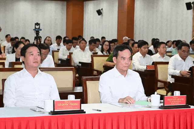 Hệ thống ch&iacute;nh trị TPHCM đi v&agrave;o hoạt động ổn định, th&ocirc;ng suốt, li&ecirc;n tục