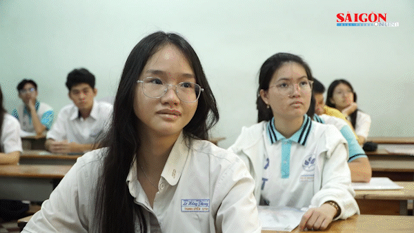 Điểm s&agrave;n x&eacute;t tuyển c&aacute;c trường dao động từ 15 đến 25 điểm