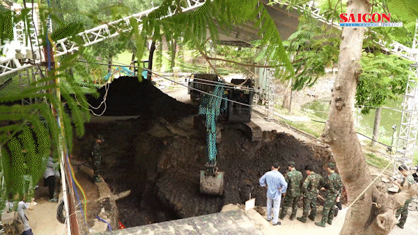Mở rộng khu vực t&igrave;m kiếm h&agrave;i cốt liệt sĩ ở C&ocirc;ng vi&ecirc;n L&ecirc; Thị Ri&ecirc;ng