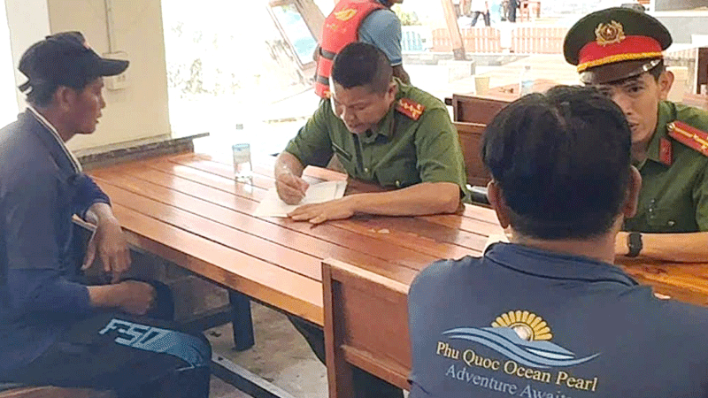 Khởi tố vụ &aacute;n h&igrave;nh sự, tạm giữ thuyền trưởng vụ lật ca-n&ocirc; ở Ph&uacute; Quốc l&agrave;m 15 du kh&aacute;ch tử vong