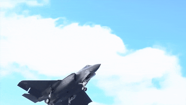 V&igrave; sao Mỹ ưu ti&ecirc;n ti&ecirc;m k&iacute;ch hạm t&agrave;ng h&igrave;nh F-35C trong c&aacute;c cuộc kh&ocirc;ng k&iacute;ch Iran?