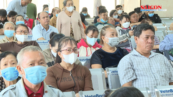 TPHCM: Ra qu&acirc;n cao điểm 150 ng&agrave;y đ&ecirc;m kh&aacute;m sức khỏe to&agrave;n d&acirc;n
