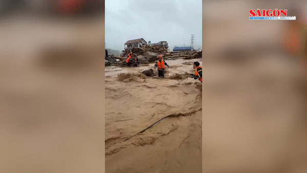Lai Ch&acirc;u: Mưa lũ l&agrave;m 1 người chết, 5 người mất li&ecirc;n lạc, thiệt hại nặng về t&agrave;i sản