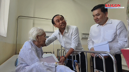 Lãnh đạo HĐND TPHCM thăm Mẹ Việt Nam Anh hùng, thương binh tiêu biểu
