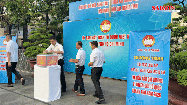 TPHCM: Hơn 202 triệu đồng ủng hộ Quỹ 'V&igrave; biển đảo qu&ecirc; hương - V&igrave; tuyến đầu Tổ quốc'