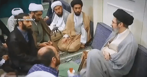 Iran công bố video hiếm của lãnh tụ tối cao, yêu cầu Mỹ nhượng bộ