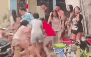Xôn xao clip đôi nam nữ bị hành hung giữa phố, Công an vào cuộc xác minh
