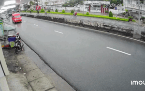 Xe máy tự gây tai nạn, diễn biến tiếp theo càng gây chú ý hơn