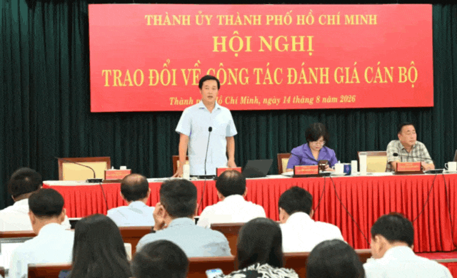 TPHCM đ&aacute;nh gi&aacute; c&aacute;n bộ theo PKI tr&ecirc;n phần mềm