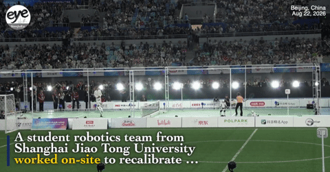 Robot hình người Trung Quốc đánh tennis, đấm bốc, phá kỷ lục điền kinh thế giới
