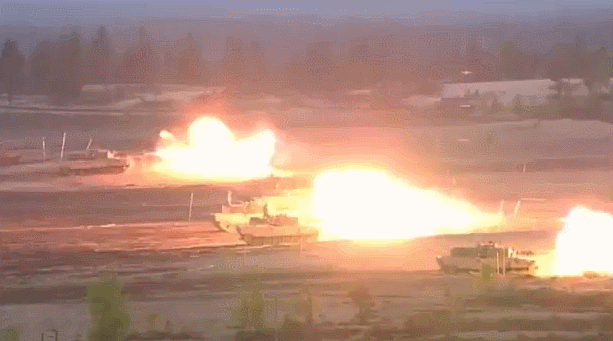 &Aacute;o đưa xe tăng Leopard 2A4 v&agrave; Ulan hiện đại h&oacute;a trở lại bi&ecirc;n chế