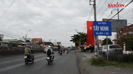 Ng&agrave;y đầu nghỉ lễ 2-9: Cửa ng&otilde; về miền T&acirc;y đ&ocirc;ng xe nhưng kh&ocirc;ng &ugrave;n tắc