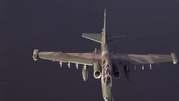 Lý do để 'xe tăng bay' Su-25 ra đời