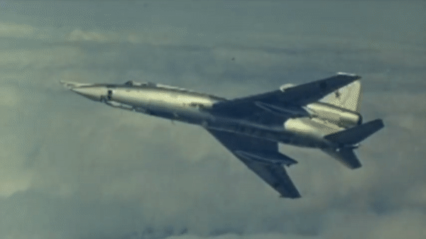Tu-22: Vì sao Liên Xô muốn oanh tạc cơ bay nhanh hơn tốc độ âm thanh?