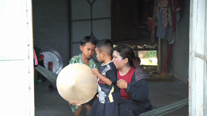 Tiếp sức ước mơ học trò vùng cao xã La Dạ