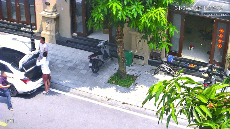 Cảnh sát nổ súng trấn áp đường dây ma túy xuyên quốc gia, 740 đối tượng sa lưới