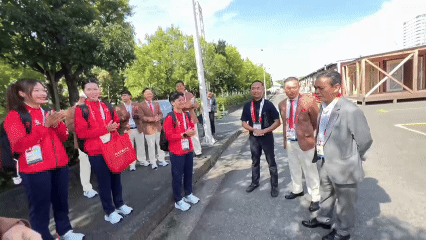 Thứ trưởng Hoàng Đạo Cương gặp và động viên Đoàn Thể thao Việt Nam tại ASIAD 20