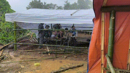 Lâm Đồng: 450 người sống tạm trong lán trại vì đất nứt