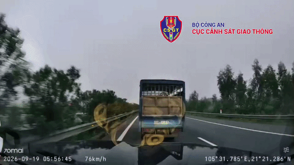 T&agrave;i xế bị phạt nặng v&igrave; kh&ocirc;ng nhường đường cho xe ưu ti&ecirc;n tr&ecirc;n cao tốc