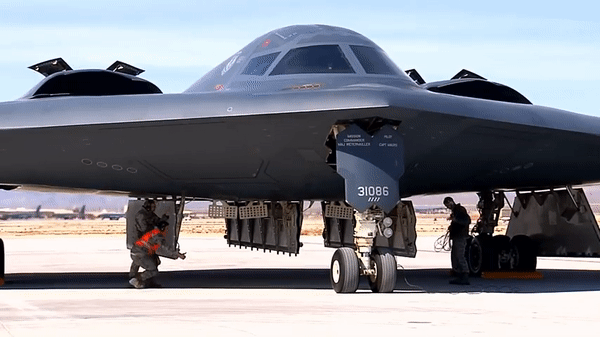 B-2 Spirit: Hành trình chế tạo oanh tạc cơ tàng hình của Mỹ