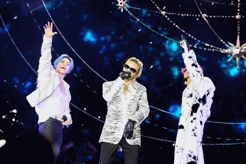 BIGBANG 'tăng độ nhiệt lên đỉnh điểm' khi mở rộng quy mô buổi diễn concert