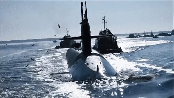 Tàu ngầm hạt nhân Seawolf im lặng đến mức nào trong lòng biển?